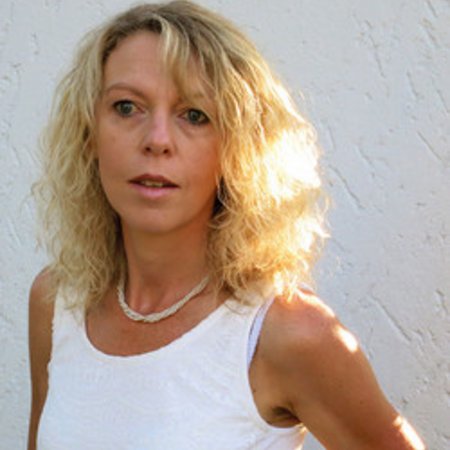 Monika Stephan, Verwaltungsangestellte
